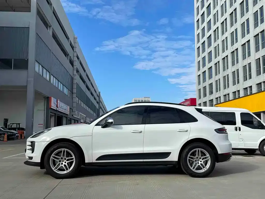 Porsche Macan — фото 4