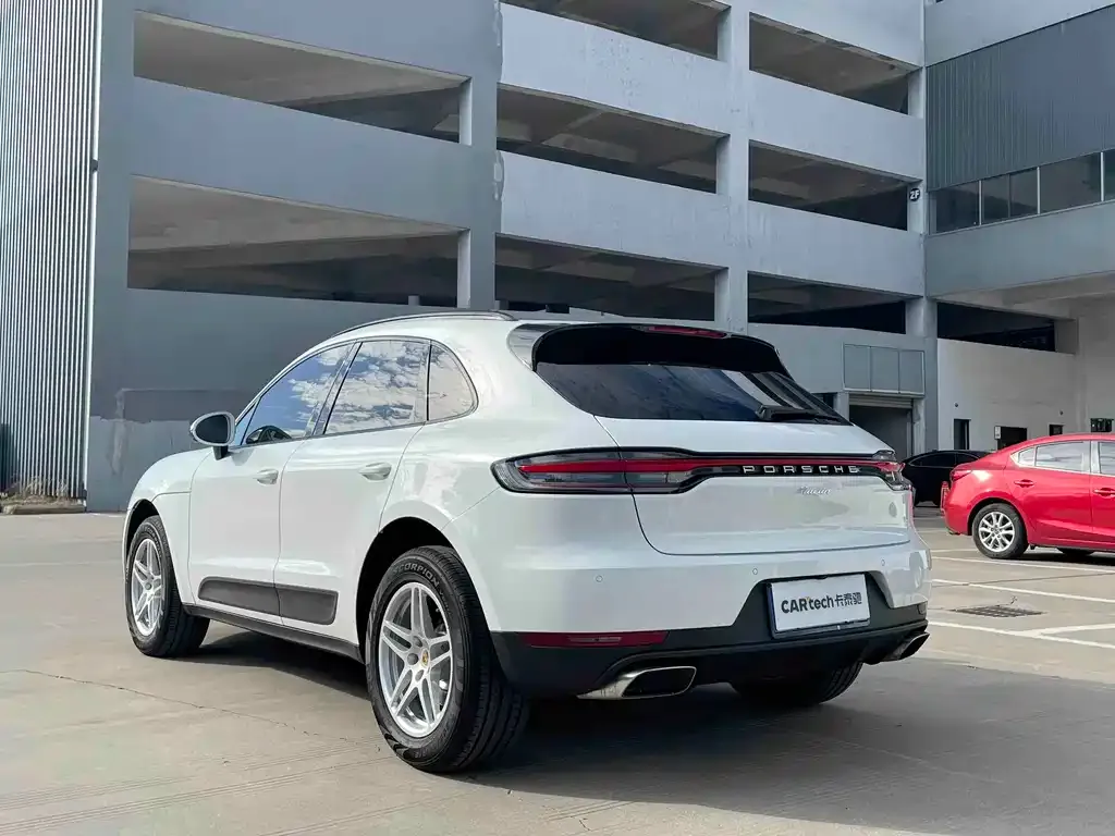 Porsche Macan — фото 6
