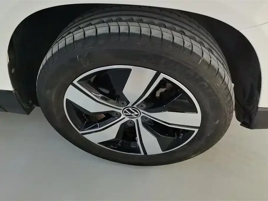 Volkswagen Tharu — фото 6