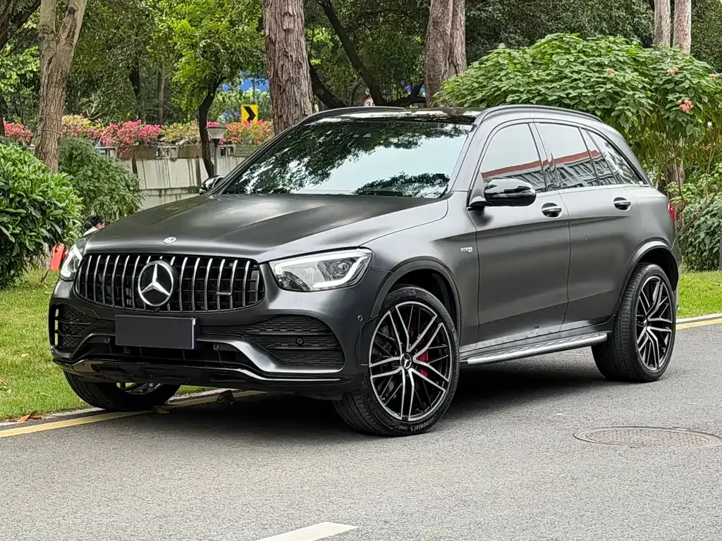 Mercedes-Benz GLC AMG — фото 1