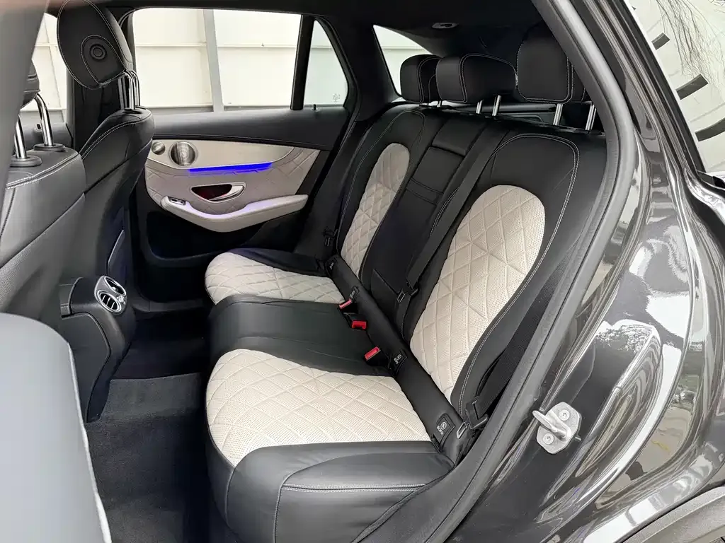 Mercedes-Benz GLC AMG — фото 10
