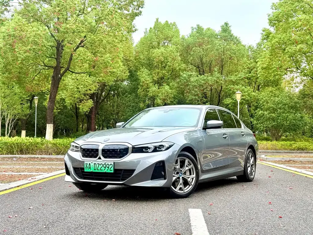 BMW i3 — фото 1
