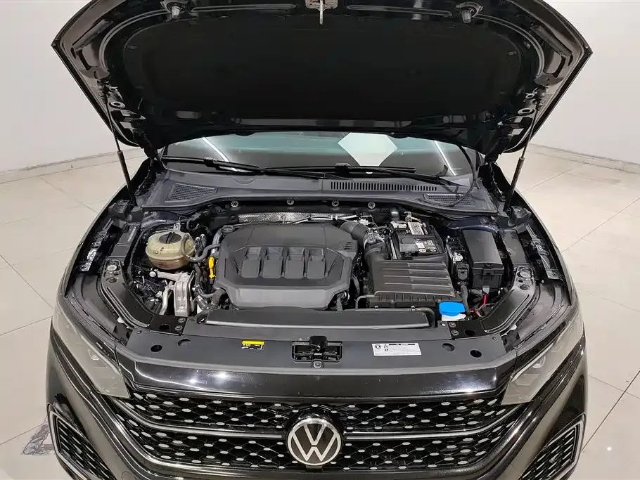 Volkswagen Passat — фото 10