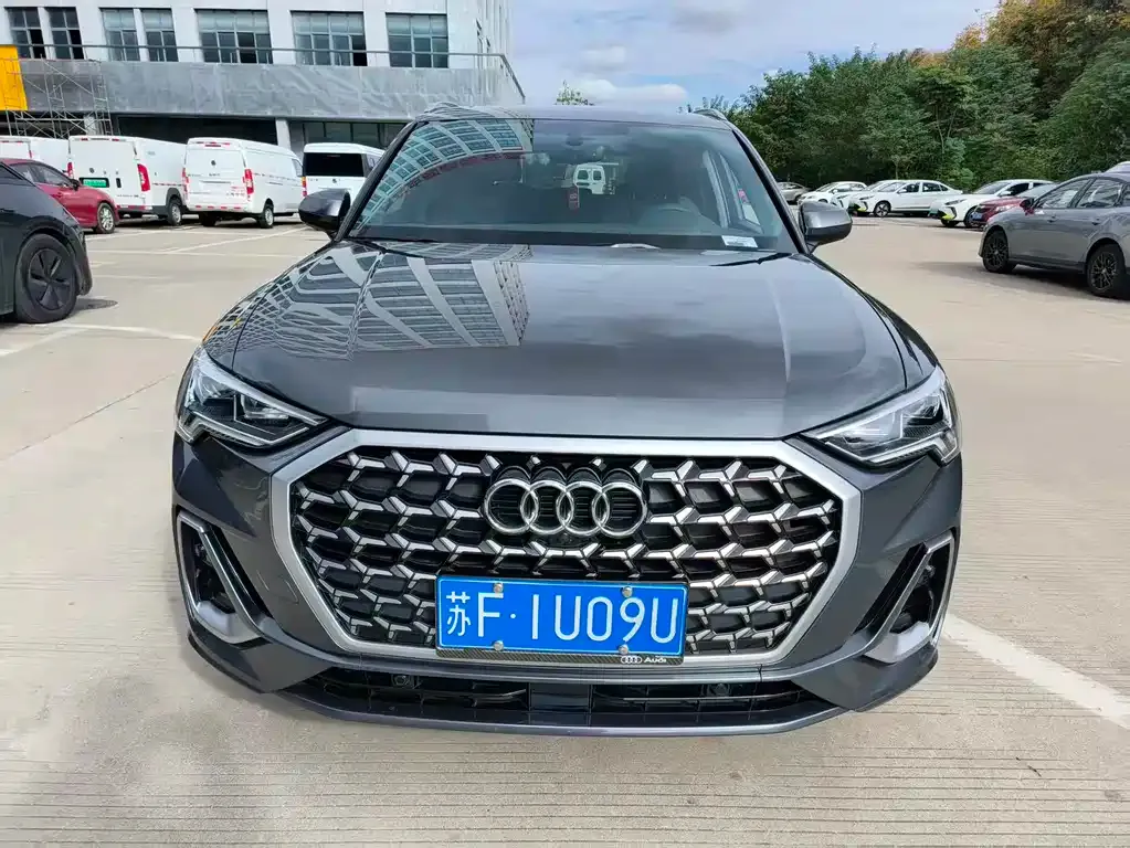 Audi Q3 — фото 2
