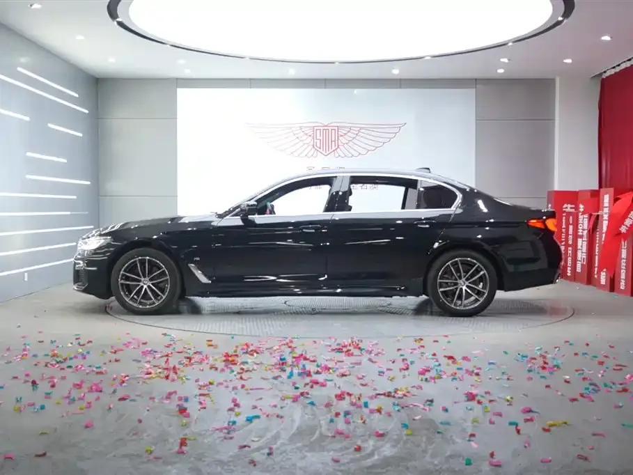 BMW 5 Series — фото 2
