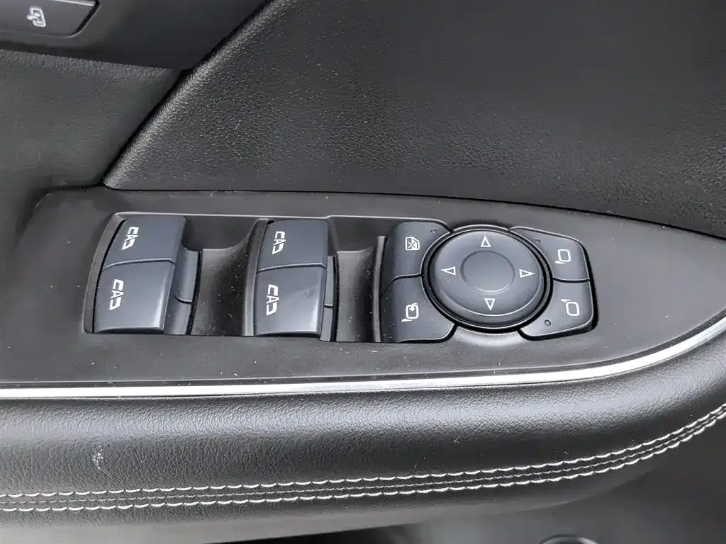 Buick Envision S — фото 9