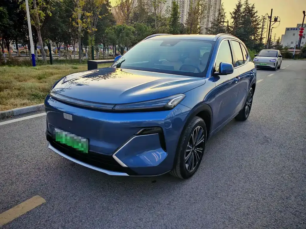 Geely 银河星舰7 — фото 1