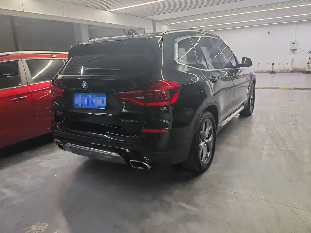 BMW X3 — фото 10