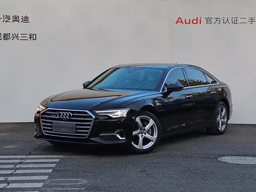 Audi A6L — фото 1