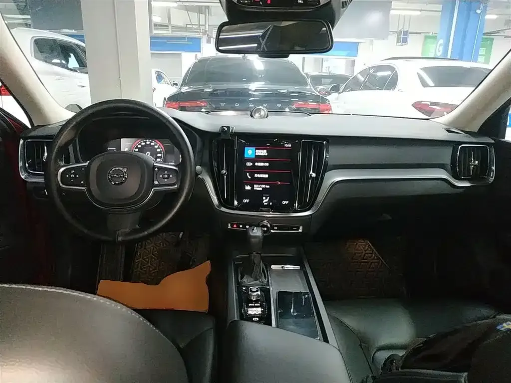 Volvo S60 — фото 10