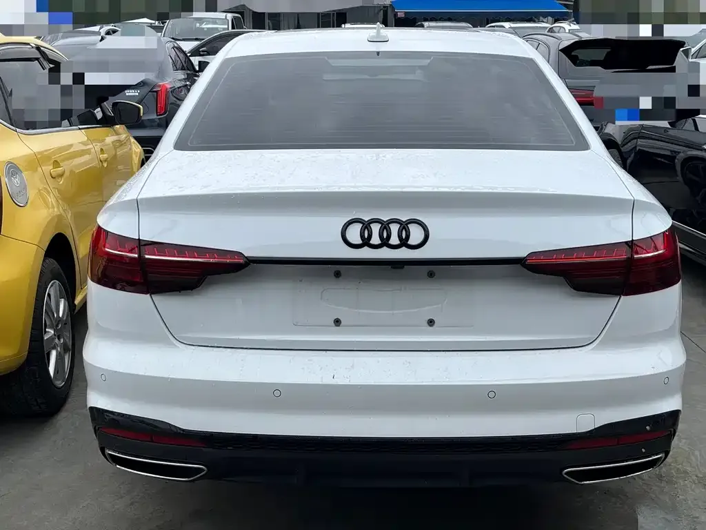 Audi A4L — фото 5