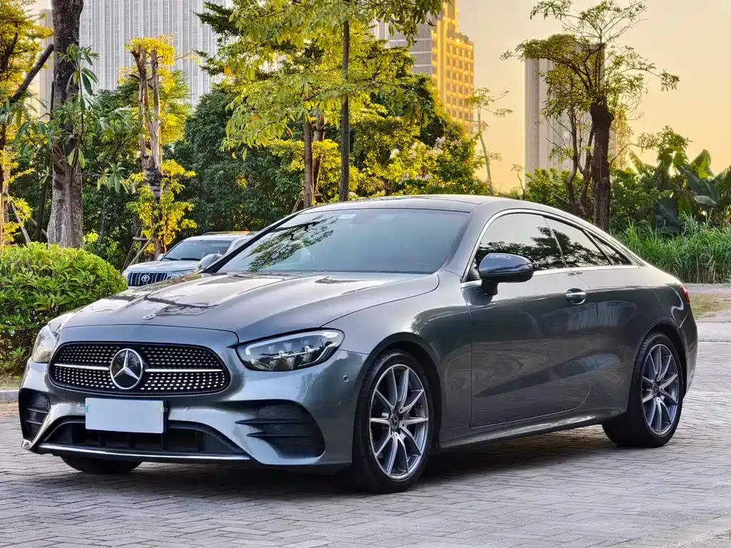 Mercedes-Benz E-Class (Import) — фото 1