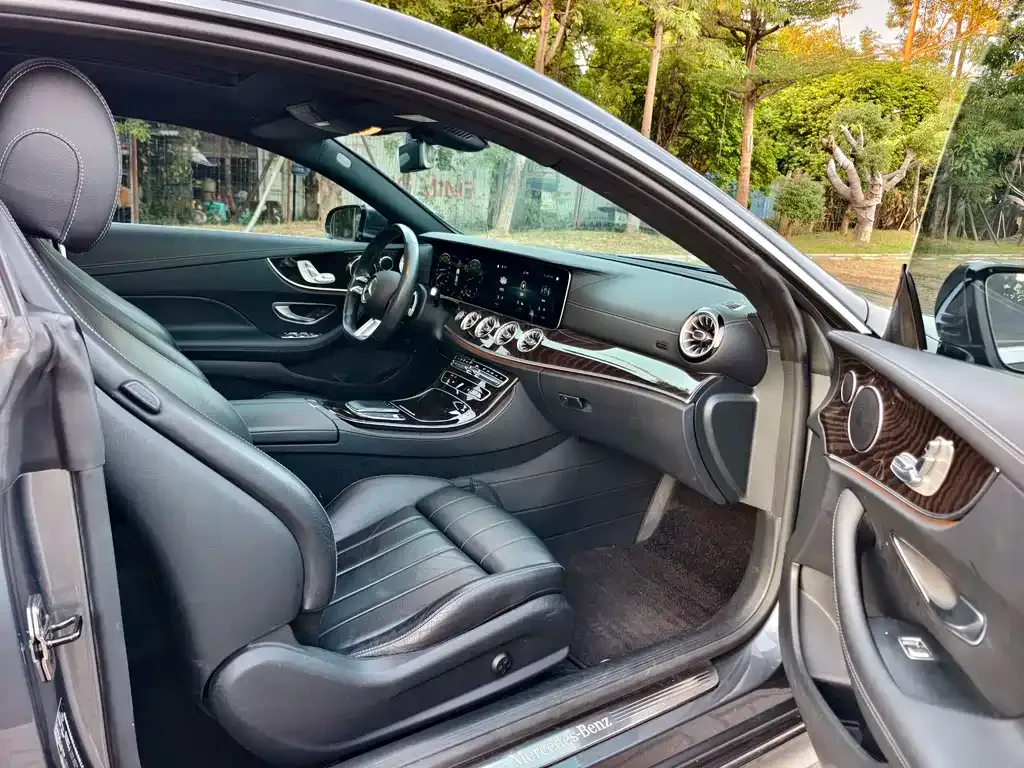 Mercedes-Benz E-Class (Import) — фото 10