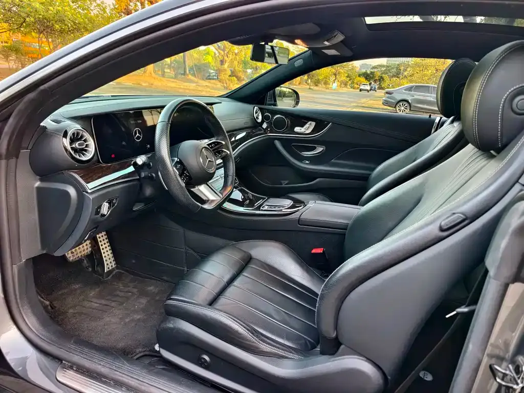Mercedes-Benz E-Class (Import) — фото 4