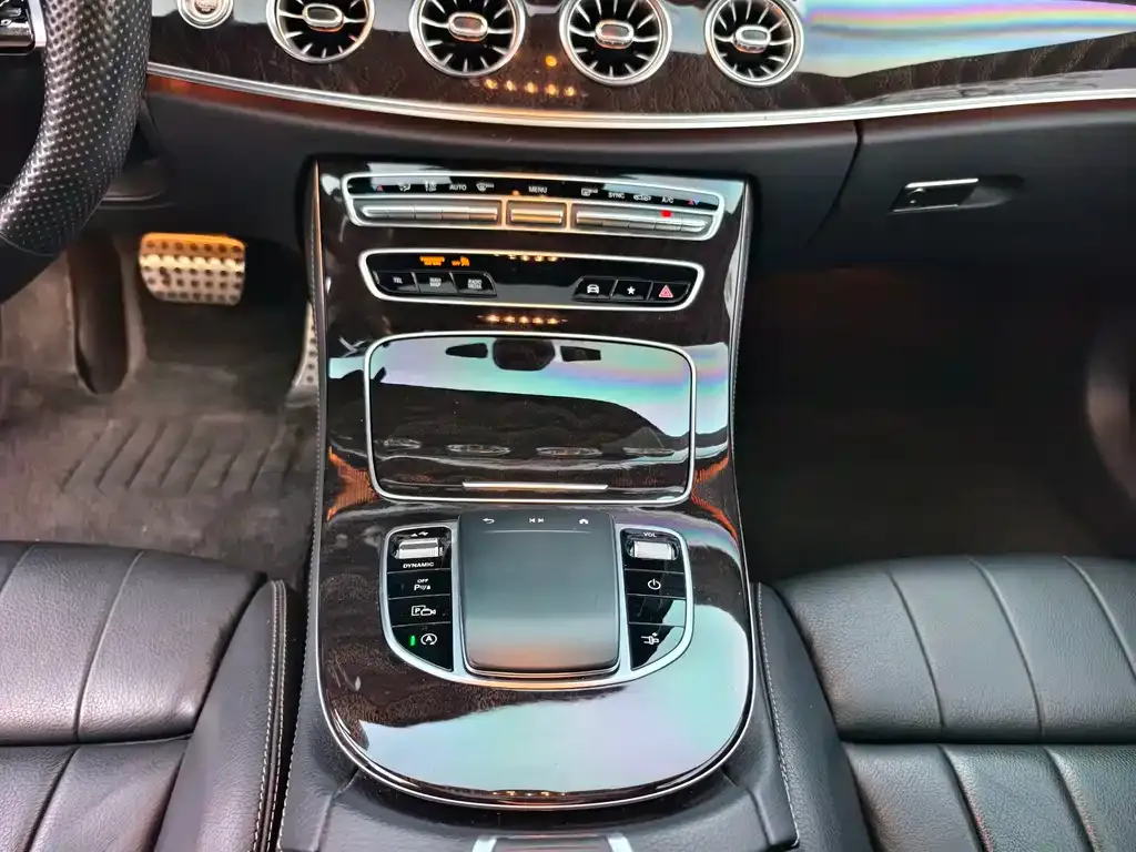 Mercedes-Benz E-Class (Import) — фото 9