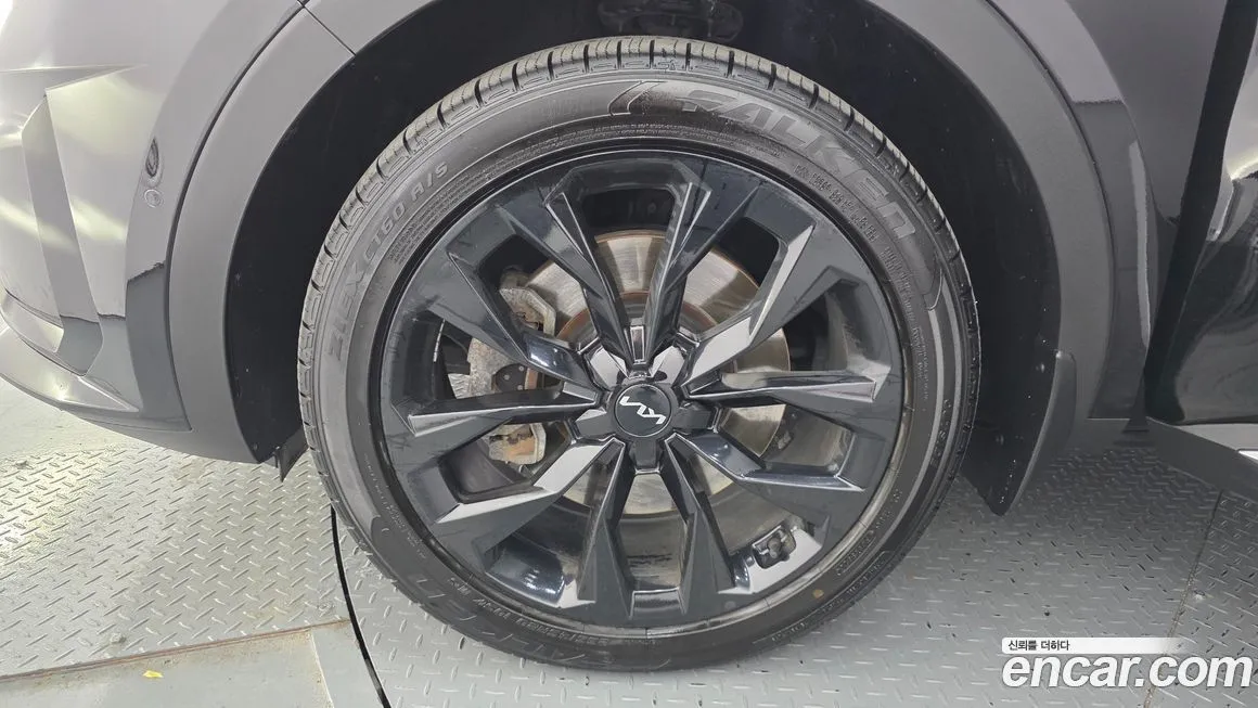 Kia Sorento — фото 5