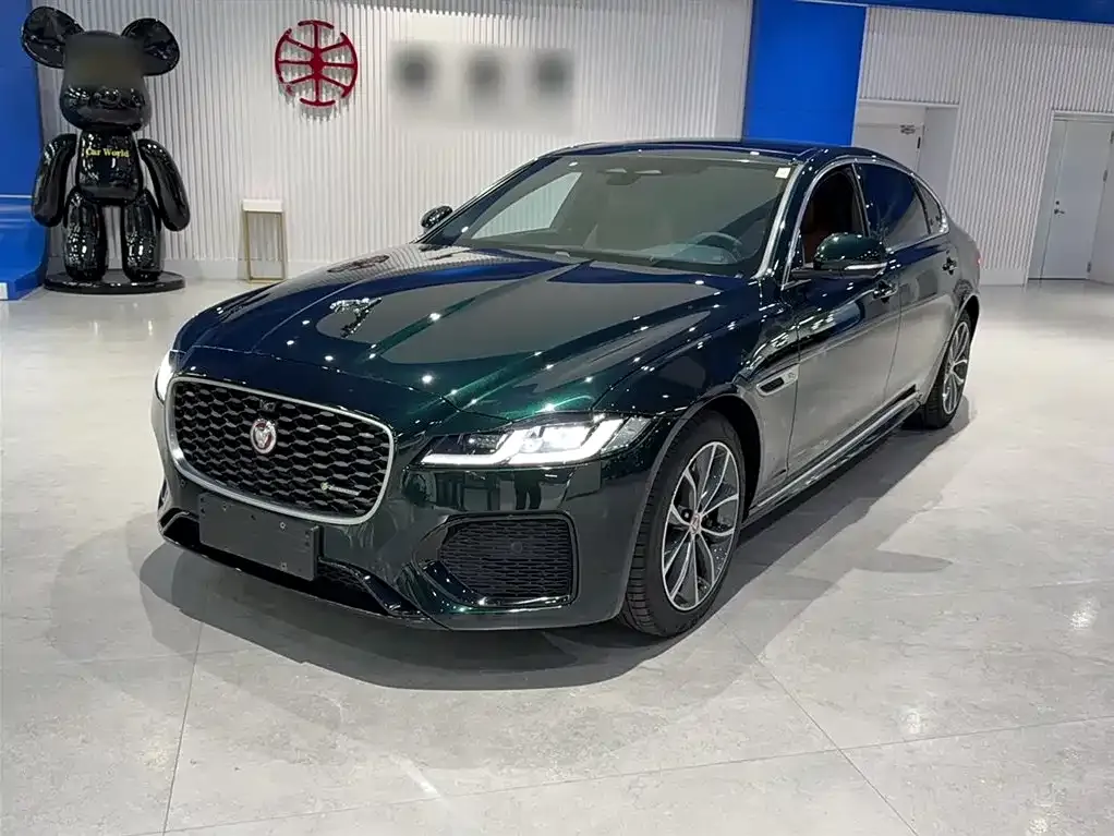 Jaguar XFL — фото 1