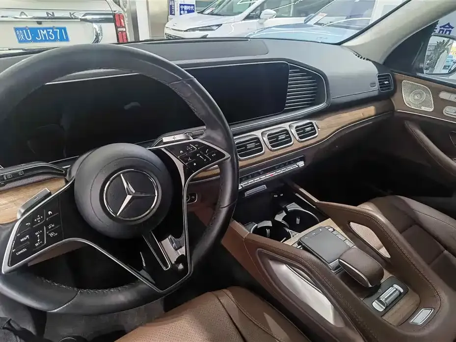 Mercedes-Benz GLE — фото 8