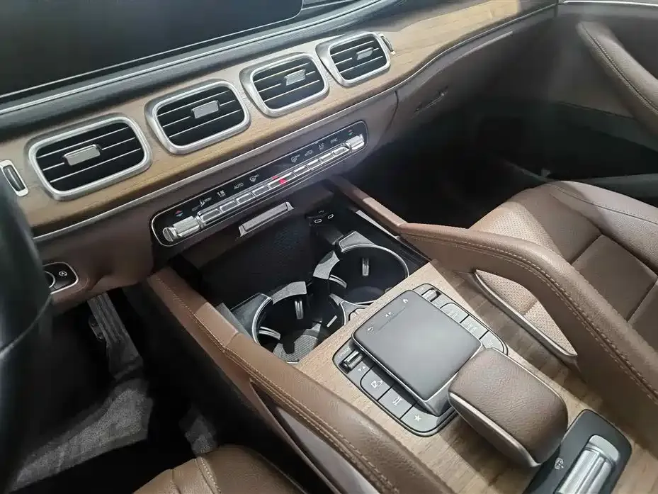 Mercedes-Benz GLE — фото 9
