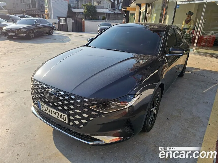 Hyundai Grandeur — фото 1