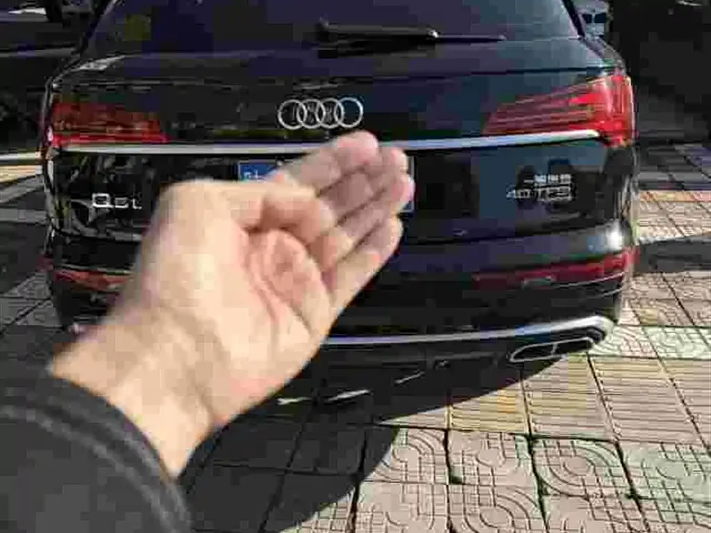 Audi Q5L — фото 2