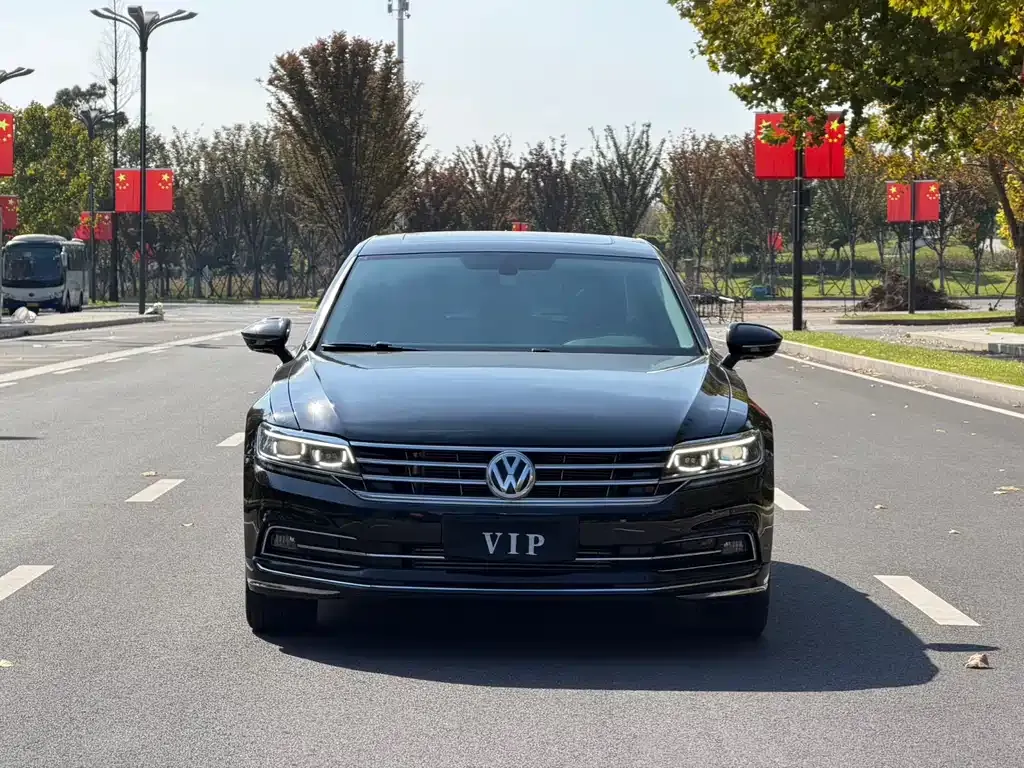 Volkswagen Phideon — фото 2