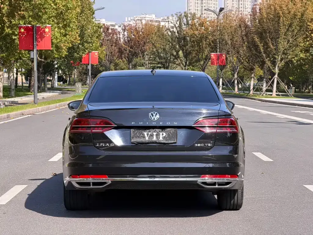 Volkswagen Phideon — фото 5