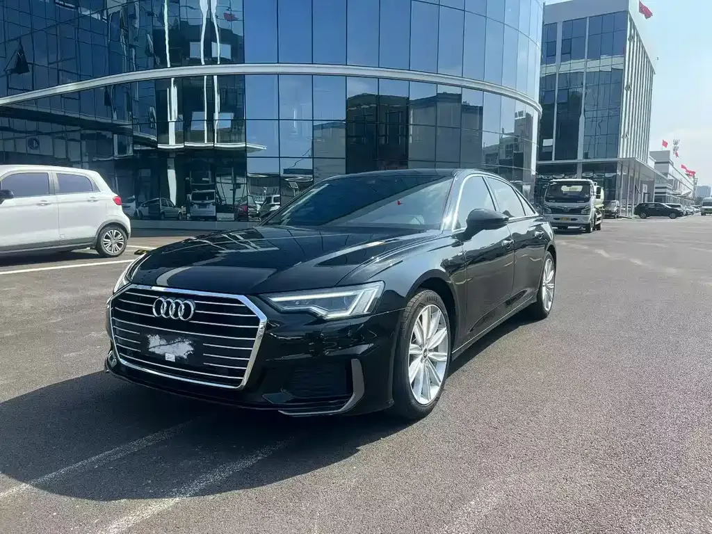 Audi A6L — фото 2