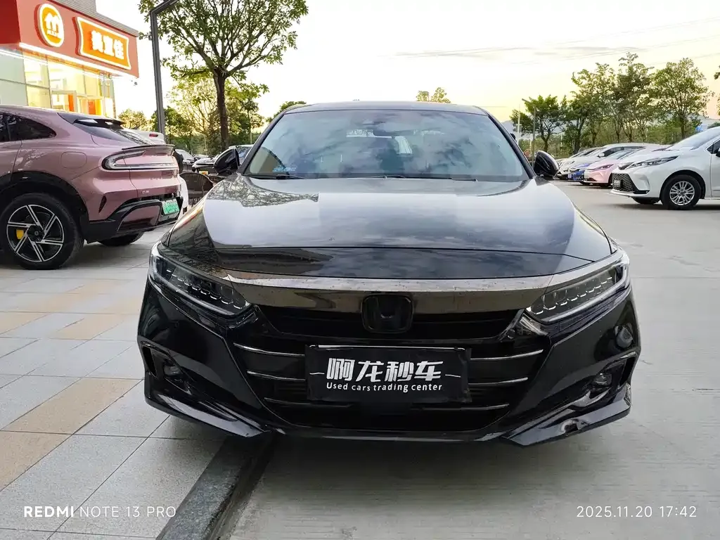 Honda Accord — фото 2