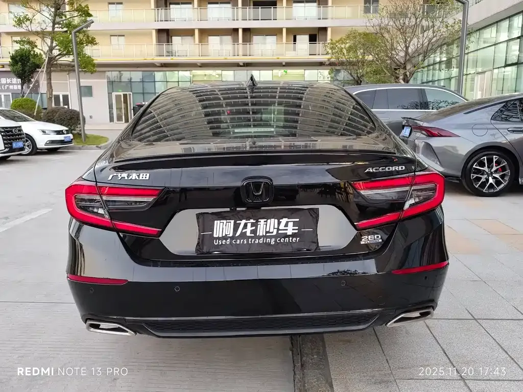 Honda Accord — фото 5