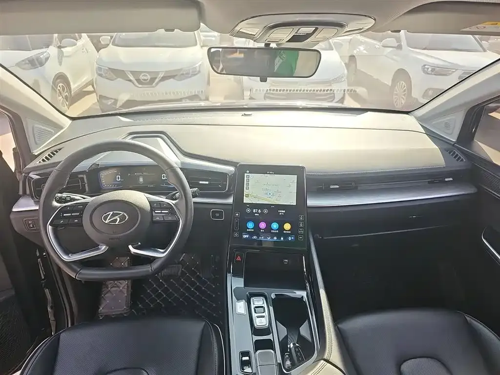 Hyundai Custo — фото 10