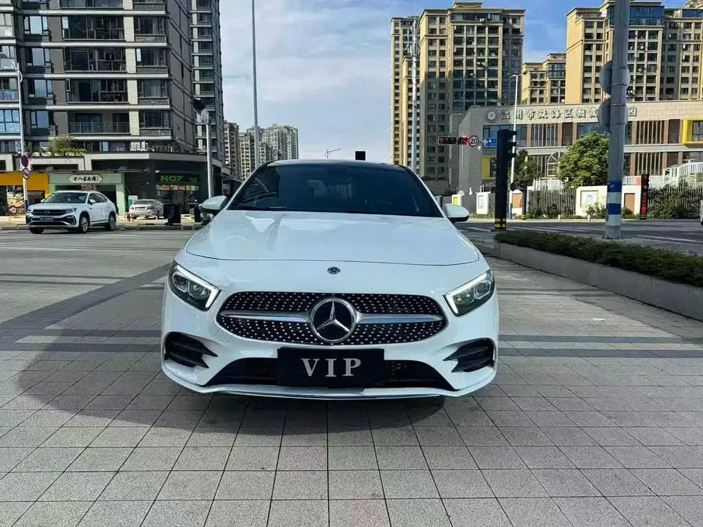 Mercedes-Benz A-Class — фото 1
