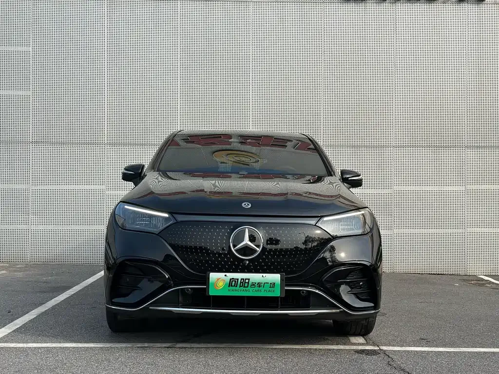 Mercedes-Benz EQE SUV — фото 2