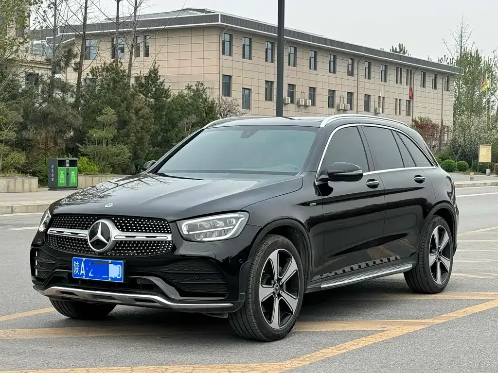 Mercedes-Benz GLC — фото 1