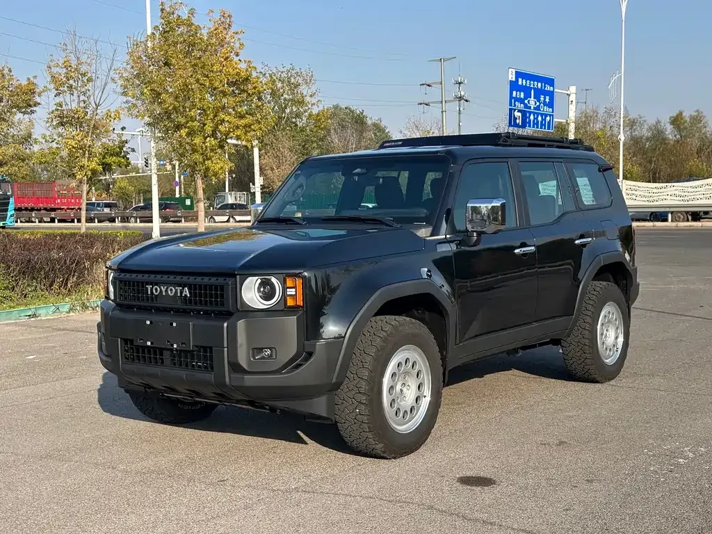 Toyota Prado — фото 1