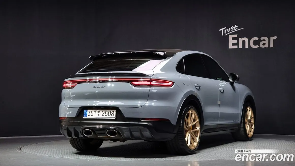 Porsche Cayenne — фото 2