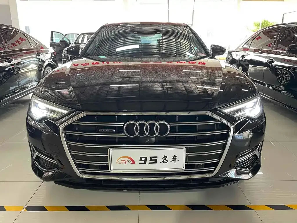 Audi A6L — фото 2