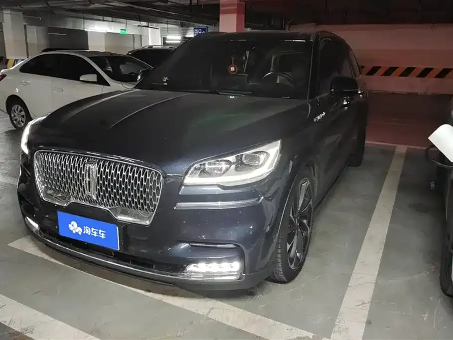 Lincoln Aviator — фото 1