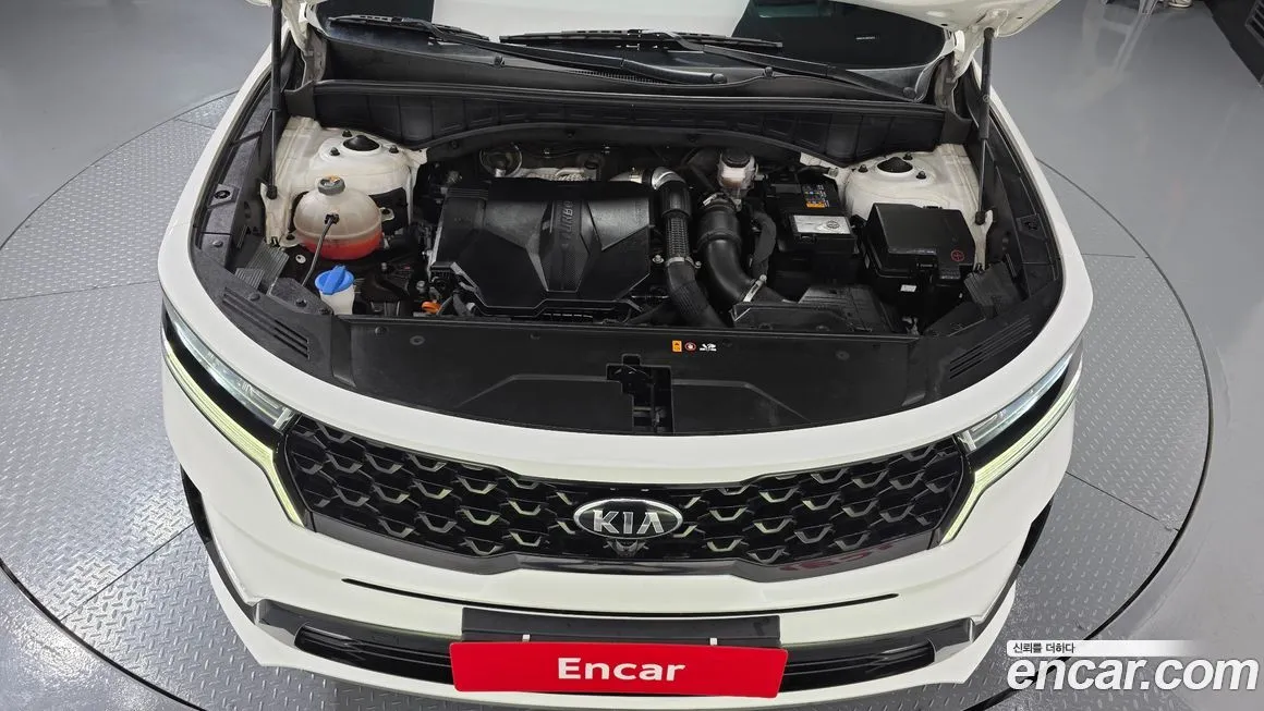 Kia Sorento — фото 6