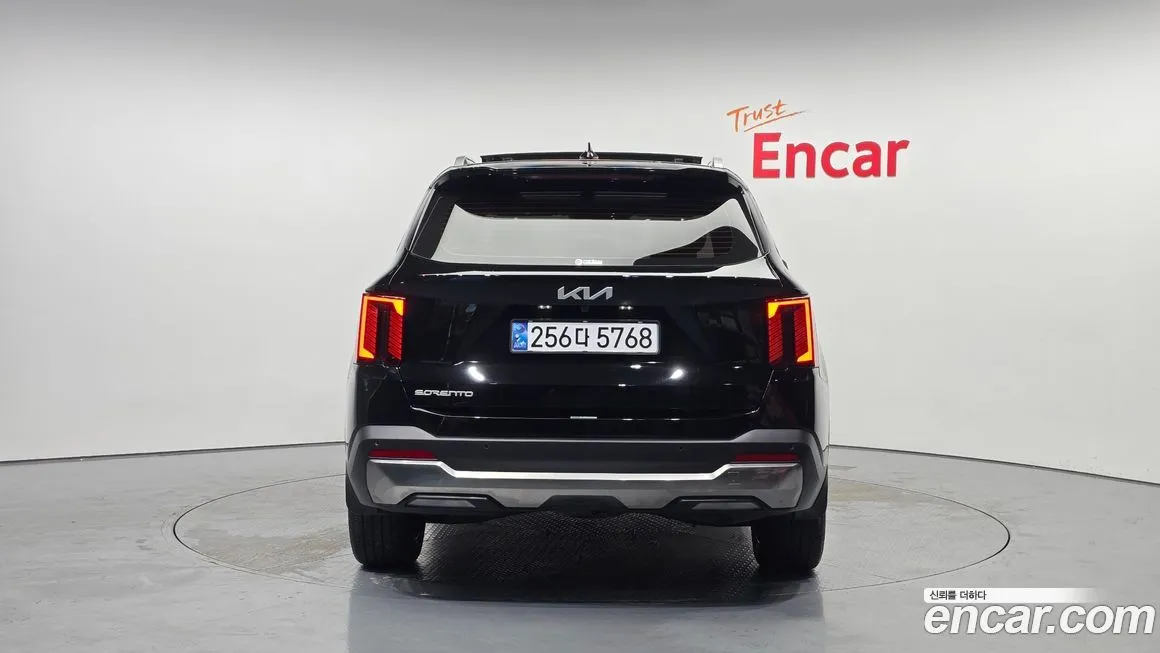 Kia Sorento — фото 4