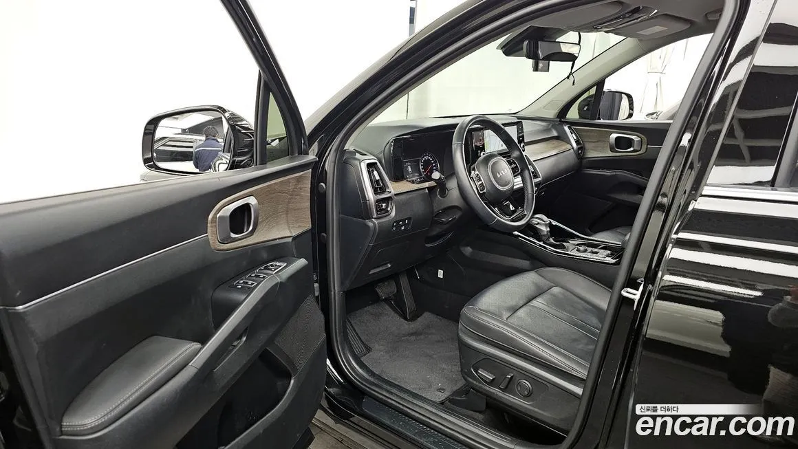 Kia Sorento — фото 10