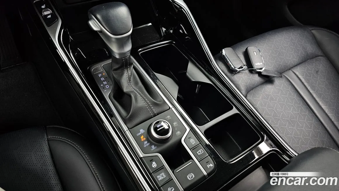 Kia Sorento — фото 9