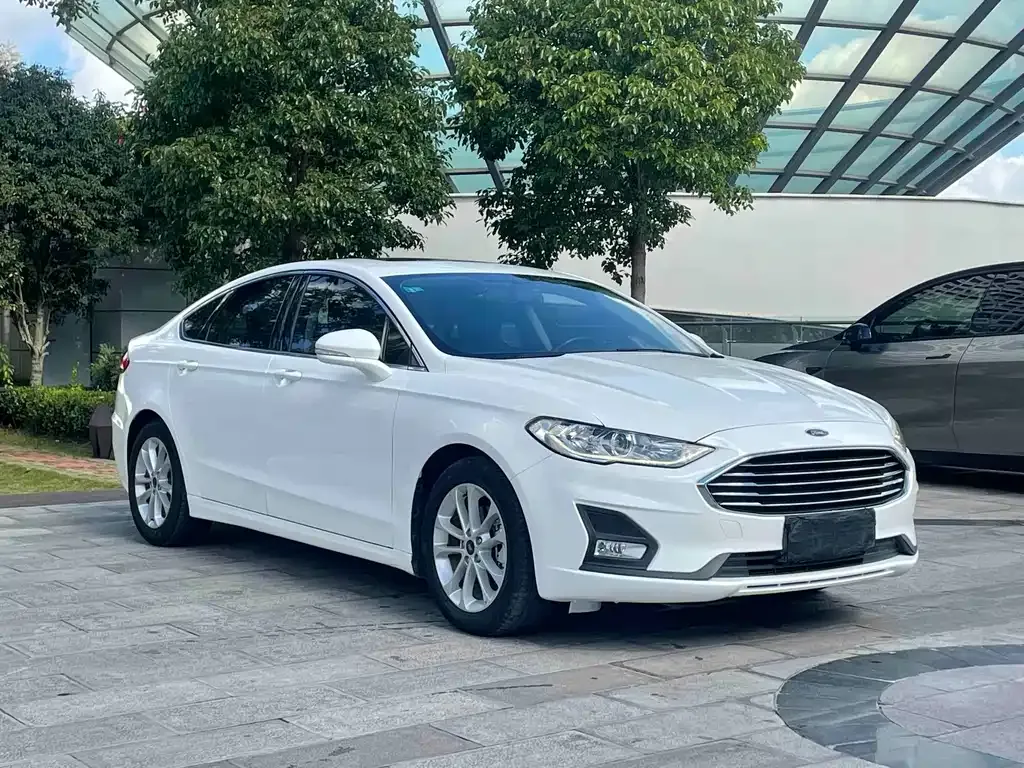 Ford Mondeo — фото 3