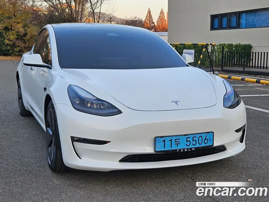 Tesla Model 3 — фото 3