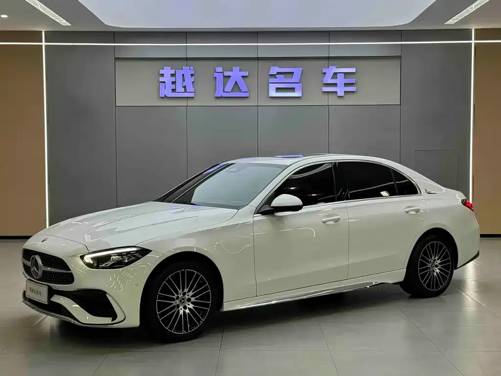 Mercedes-Benz C-Class — фото 1