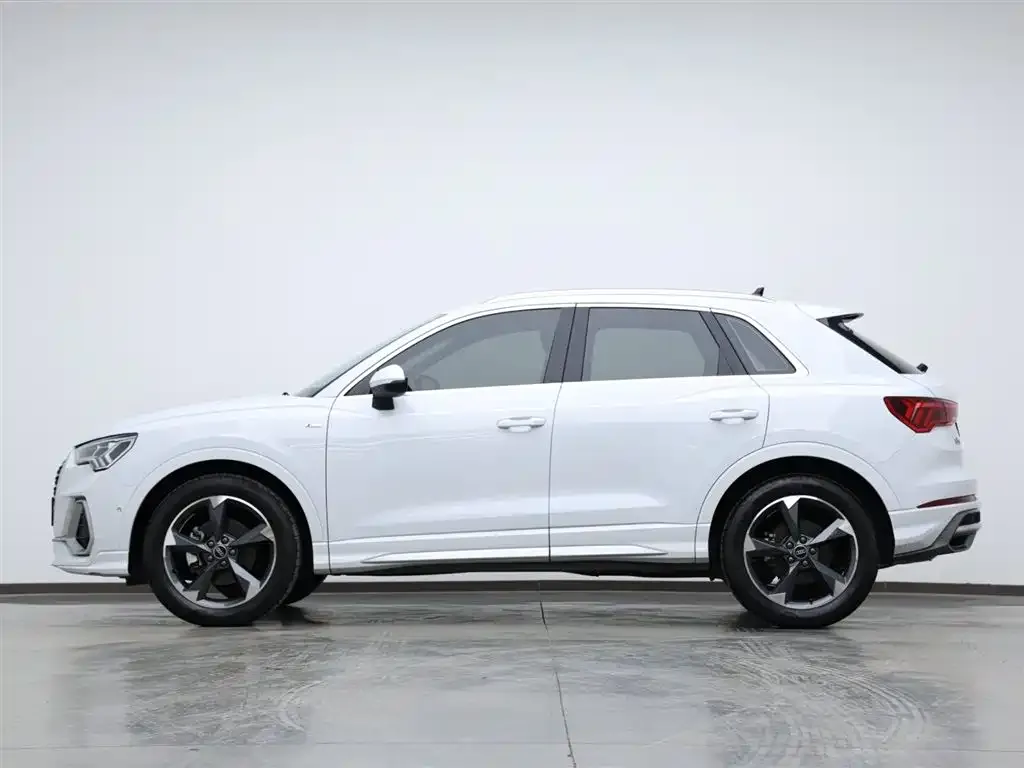 Audi Q3 — фото 5