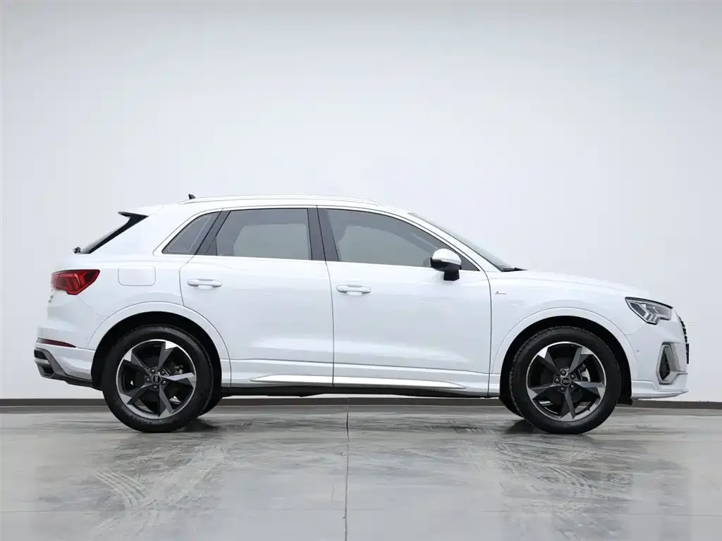 Audi Q3 — фото 6