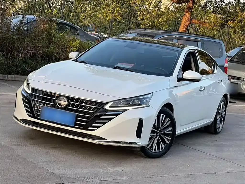 Nissan Teana — фото 2