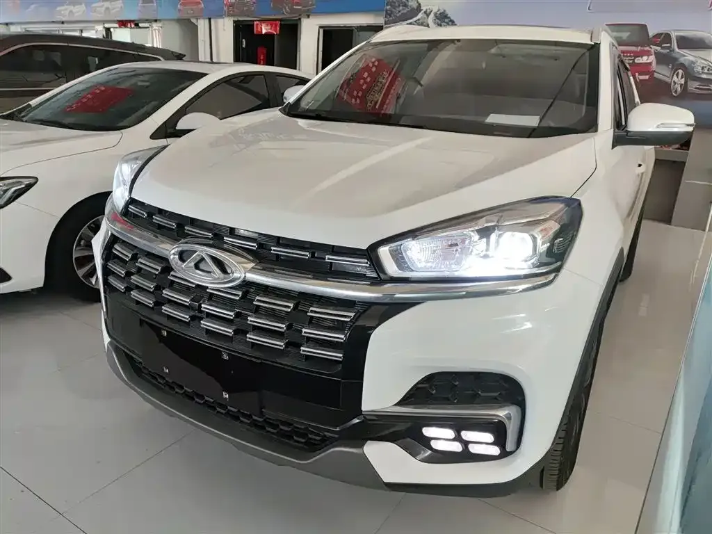 Chery Tiggo 8 — фото 1
