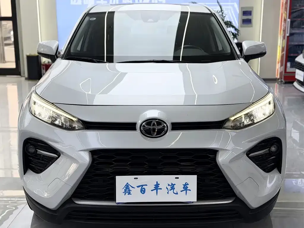 Toyota Wildlander — фото 2
